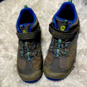 Merrell Boys Shoes Size 5